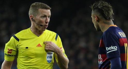 تعيين "الحكم المشبوه" لإدارة الكلاسيكو